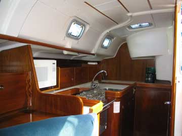 1996 Beneteau Oceanis 400 sailboat