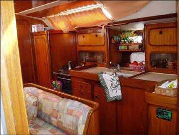 1989 Beneteau Oceanis 430 sailboat