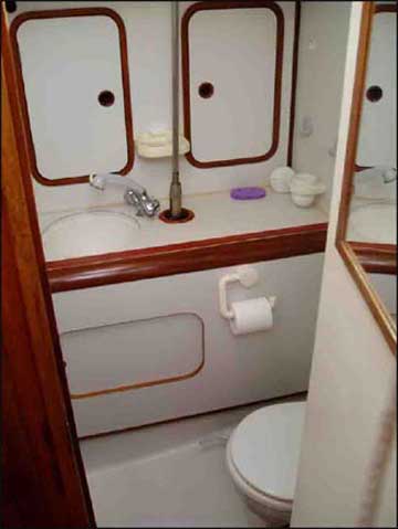 1989 Beneteau Oceanis 430 sailboat