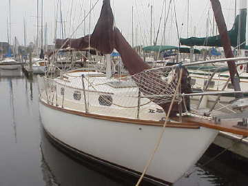 1981 Cape Dory 30