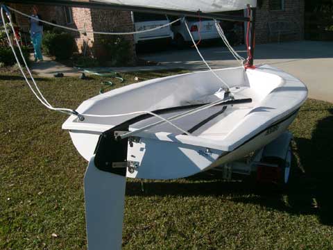 Holder 12 sailboat