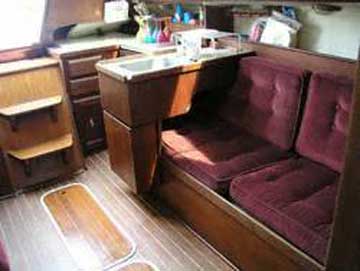 1981 Islander Bahama 30 sailboat