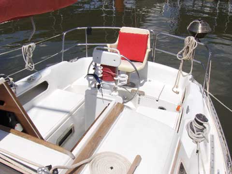 Islander Bahama 30