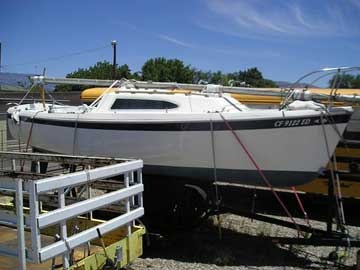 1968 Columbia 22 sailboat