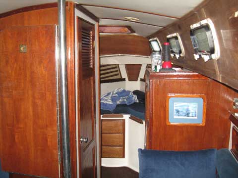 Endeavor 32 sailboat