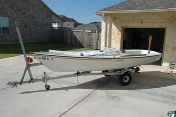 1980 Boston Whaler Harpoon 4.6 sailboat