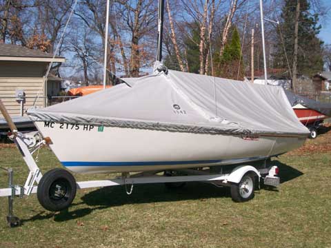Harpoon 5.2 sailboat