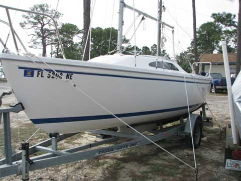 Catalina 22 Sport sailboat