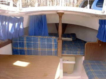 1977 Catalina 22 cabin