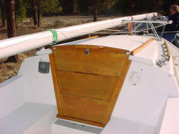1987 Catalina 22 cabin deck