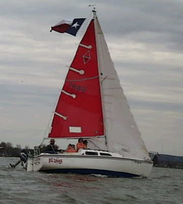 1986 Catalina 22 under sail