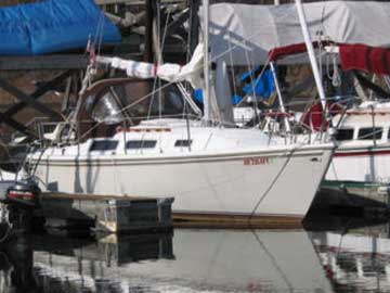 1982 Catalina 25 sailboat