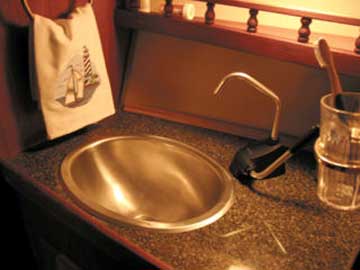 1982 Catalina 25 sailboat