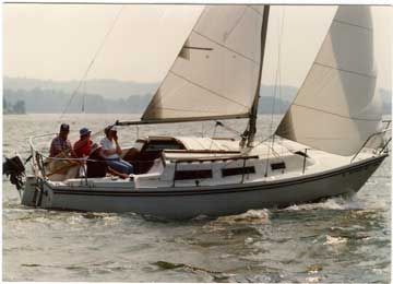 1981 Catalina 25 sailboat