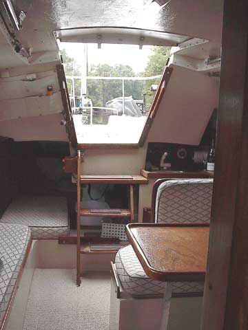 1980 Catalina 25 wing keel sailboat