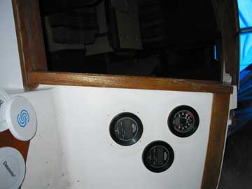 1981 Catalina 25 fin keel sailboat