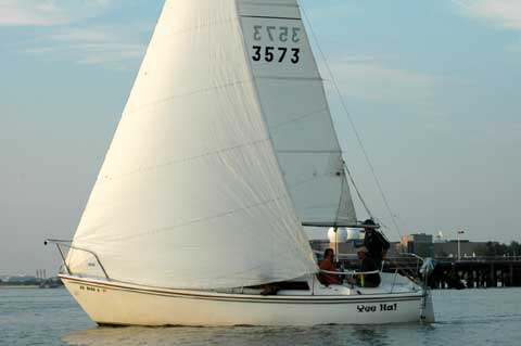Catalina 25 sailboat