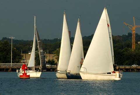 Catalina 25 sailboat