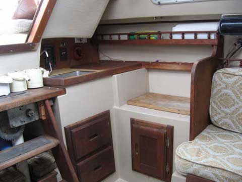 Catalina 25 sailboat