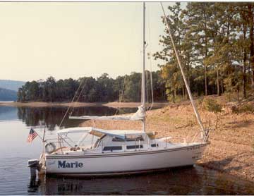 1982 Catalina 25 sailboat