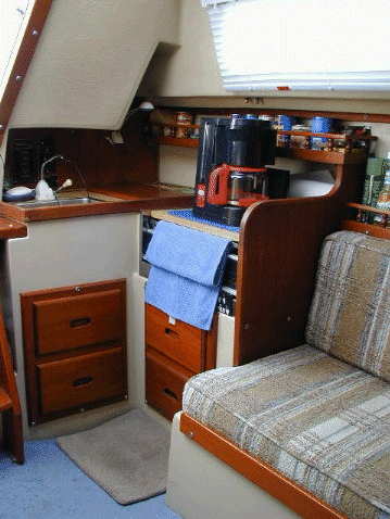 1982 Catalina 25 galley