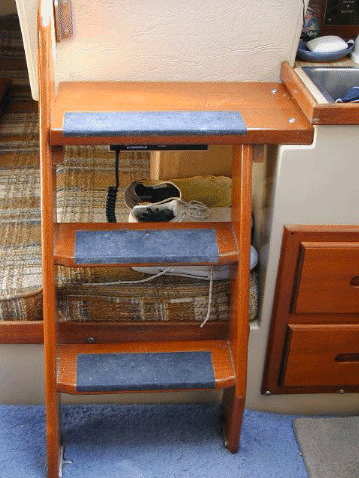 1982 Catalina 25 cabin steps