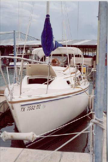 1987 Catalina 25 bow