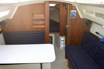 1986 Catalina 25 sailboat