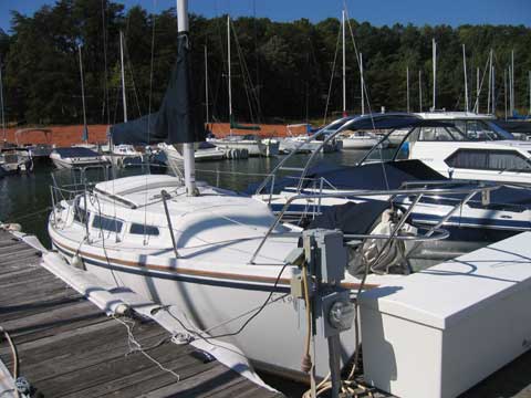 Catalina 27 sailboat