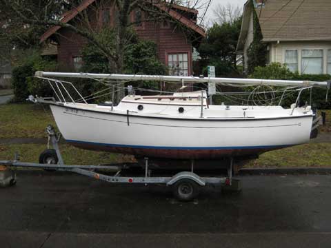 ComPac 19 III sailboat