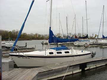 1984 Gloucester 23 sailboat