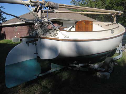 Herreshoff 18 catboat