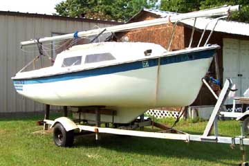 1982 Hunt 5.2 sailboat