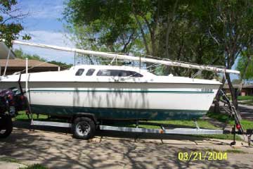 1993 Hunter 23.5 sailboat