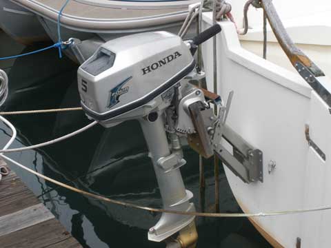 Hunter 25.5 sailboat