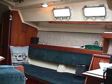 1984 Hunter 25.5 sailboat