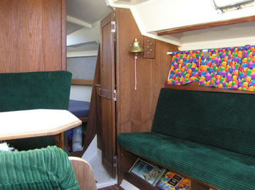 1986 Hunter 25.5 sailboat