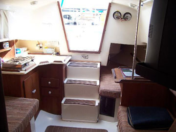 1982 Hunter 27