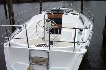 1989 Hunter 28 sailboat