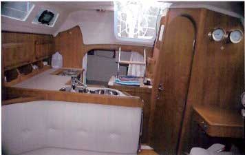 1990 Hunter 30 Sloop sailboat