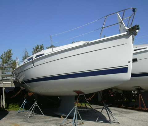 Hunter 33 yacht