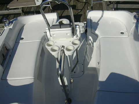 Hunter 33 yacht