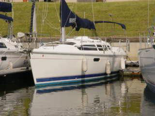 1996 Hunter 336 sailboat