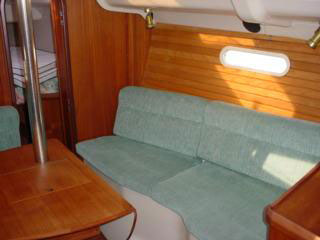 1996 Hunter 336 sailboat