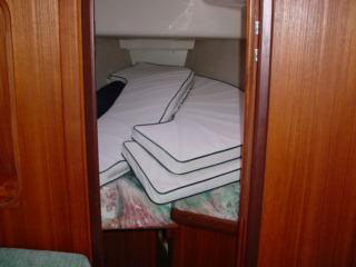 1996 Hunter 336 sailboat