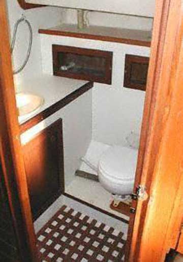 1984 Hunter 36 sailboat