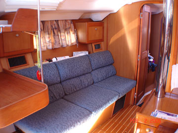1999 Hunter 410 sailboat