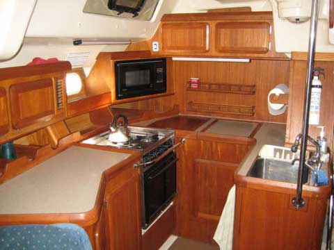 Hunter Passage 42